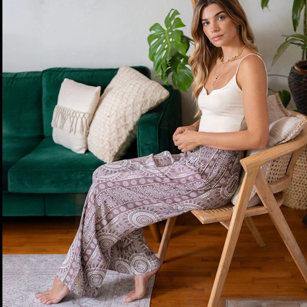 Lotus and Luna - Nosara Printed Wide Leg Pants - Picture 5 of 5